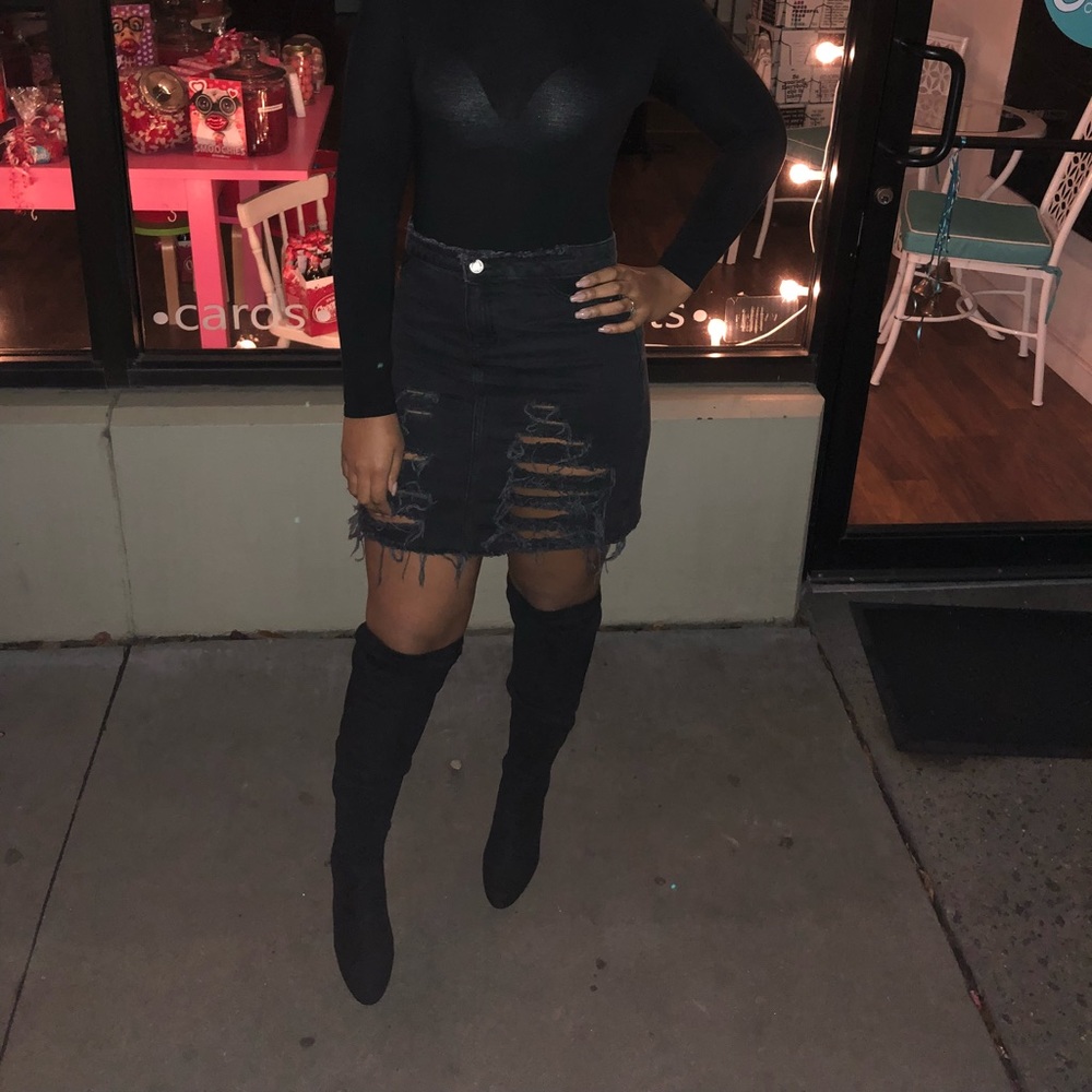 Zara Black Distressed Mini Skirt